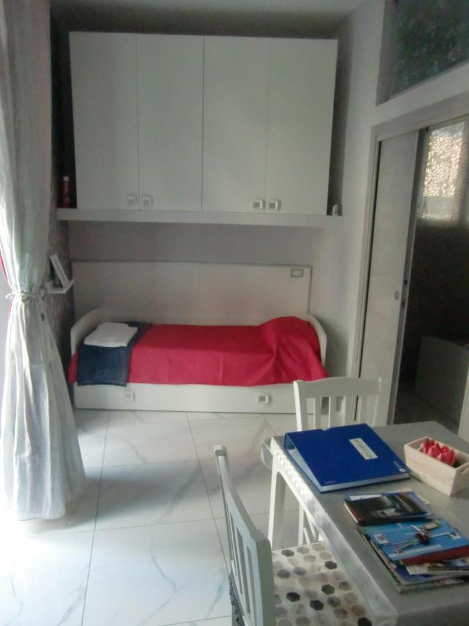 Guesthouse Aaron2 Naples Exterior photo